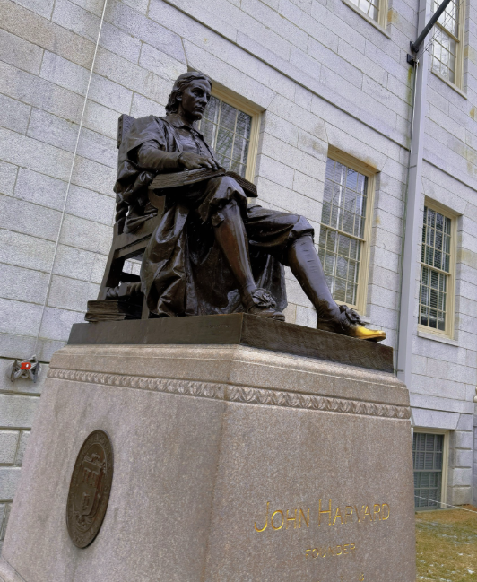 哈佛大学向特朗普政府屈服，同意交出大部分员